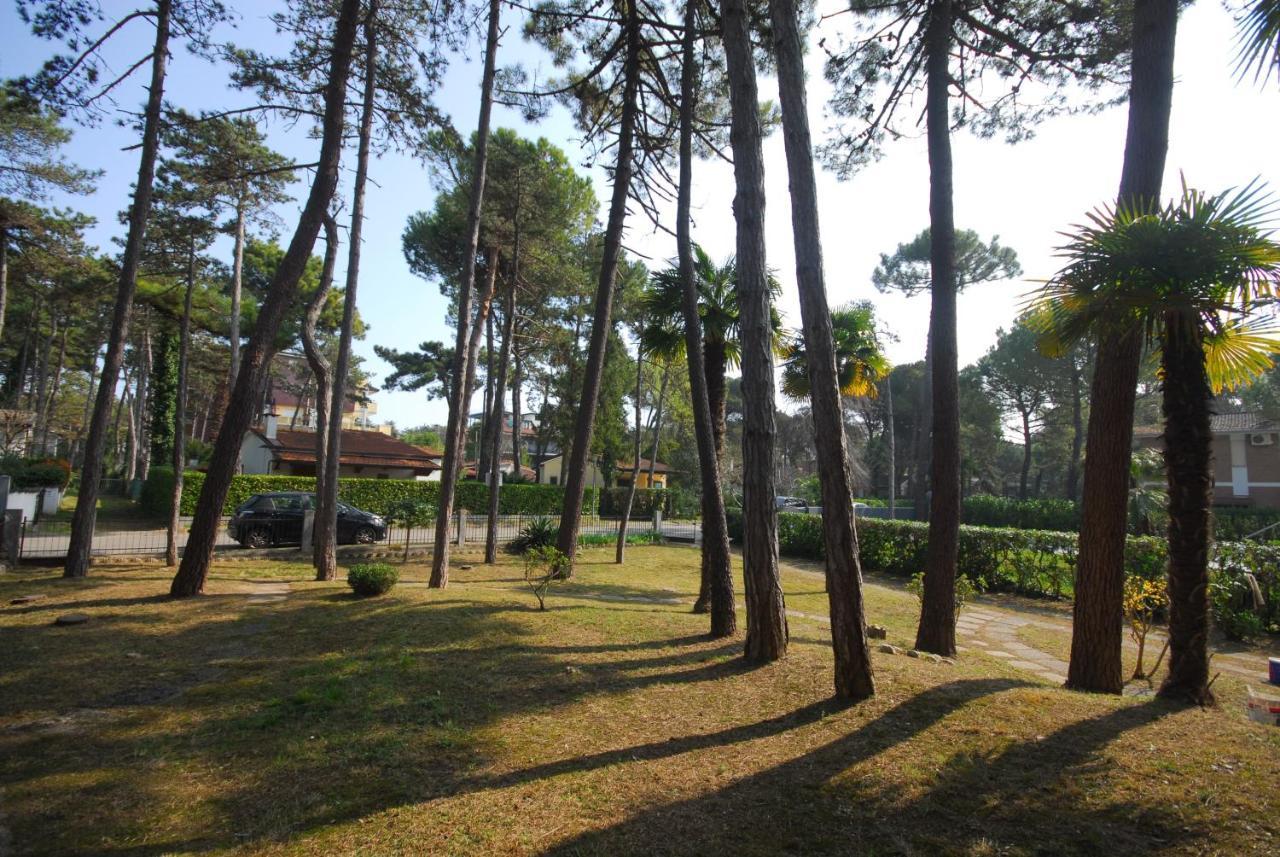 Villa Argia Lignano Sabbiadoro Exterior foto